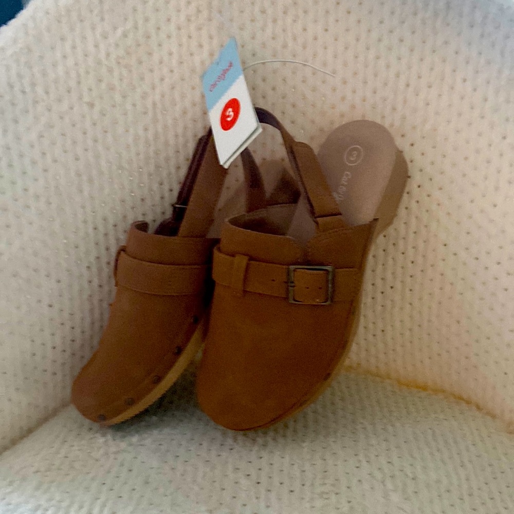 Cat & Jack ankle strap clogs NWT Size 3